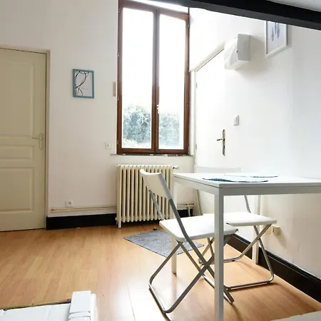 Charming Studio At The Heart Of - Welkeys * Béthune