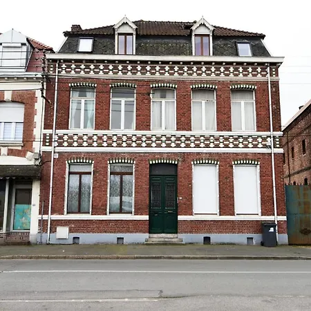 Charming Studio At The Heart Of - Welkeys Apartmán *